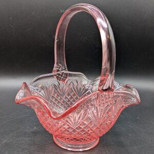 Vintage L E Smith Pink Glass Bridal Basket Pineapple Footed Ruffled 7" Tall
